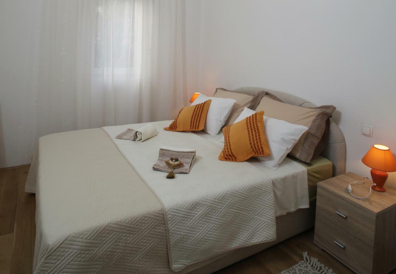 Apartman Zara ราชานิ ภายนอก รูปภาพ